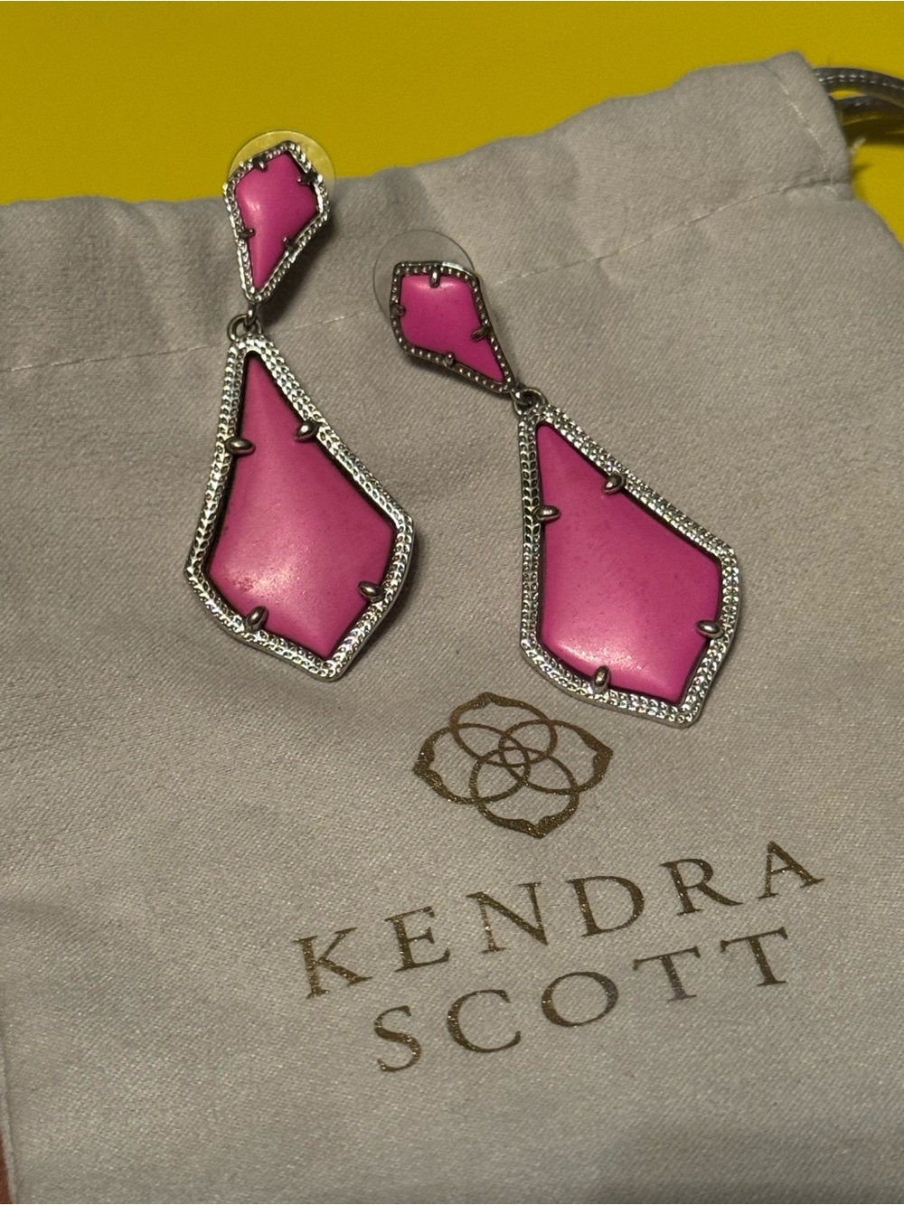 Kendra Scott Bright Pink Geometric Dangle Earrings